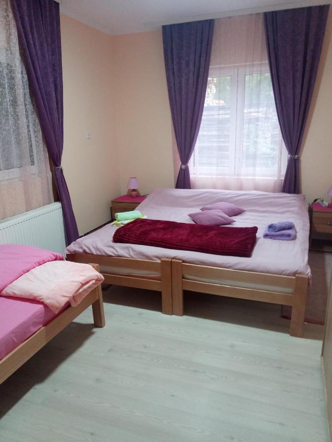 Valja Mare Moma Apartman Galambóc Szoba fotó